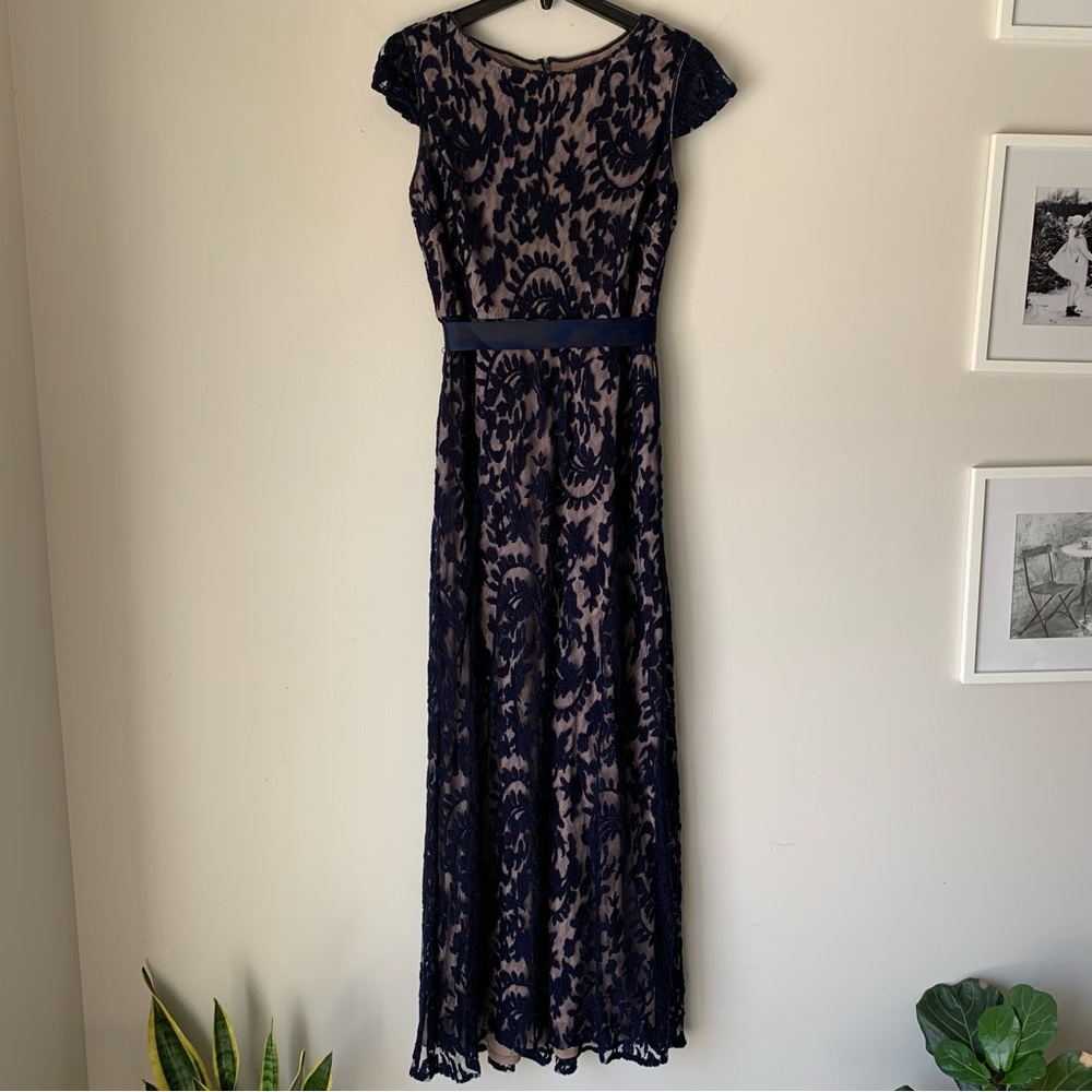 Adrianna Papell Long Lace Gown Navy Mother of bride Dress With sash Belt 12 - Picture 2 of 16